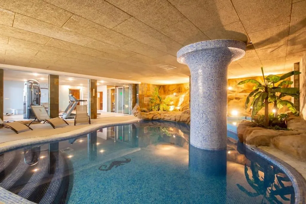 Villa Luxueuse, 2 Piscines, Spa Et Salle De Sport, 5 Chambres, 4 Salles De Bain Palau Saverdera 0*,